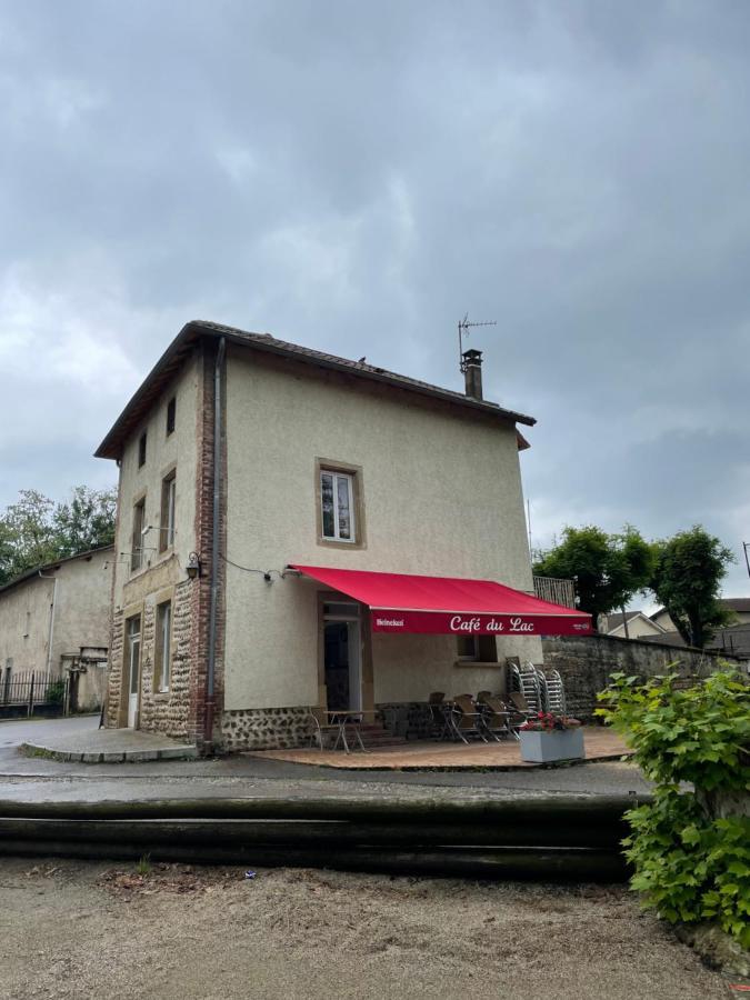 Cafe Du Lac Manthes Екстериор снимка